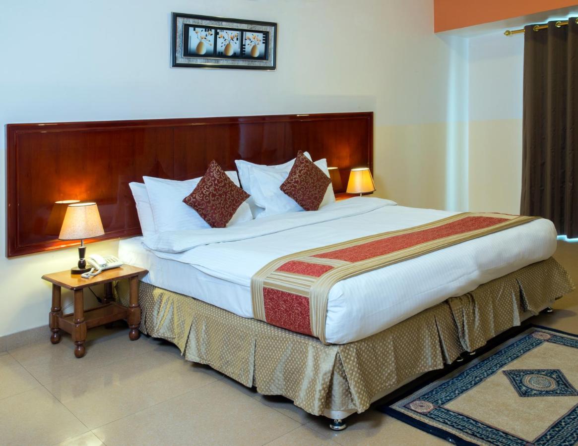 Safeer Plaza Hotel Masqat Buitenkant foto
