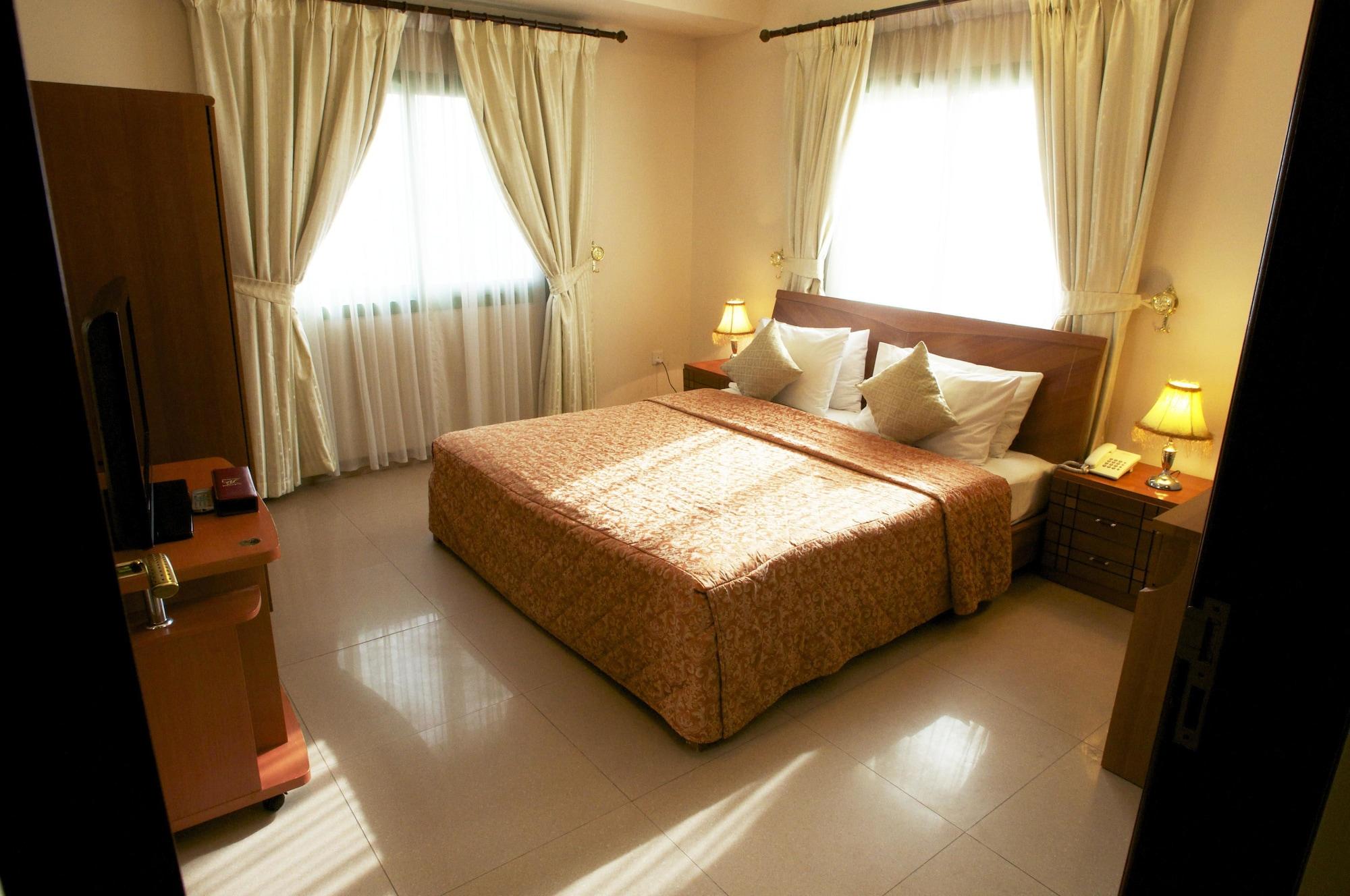 Safeer Plaza Hotel Masqat Buitenkant foto